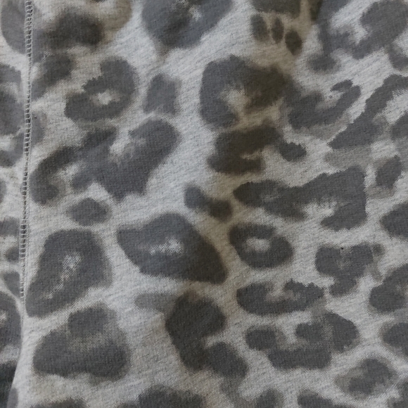 Lucky Brand Grey Leopard Print Small Drawstring Comfy Loungewer Sweat Shorts - Picture 5 of 12